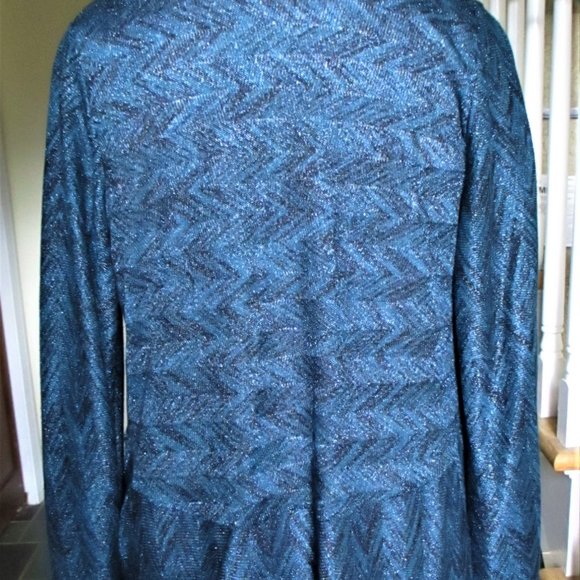 Blue Sweater - Picture 5 of 7